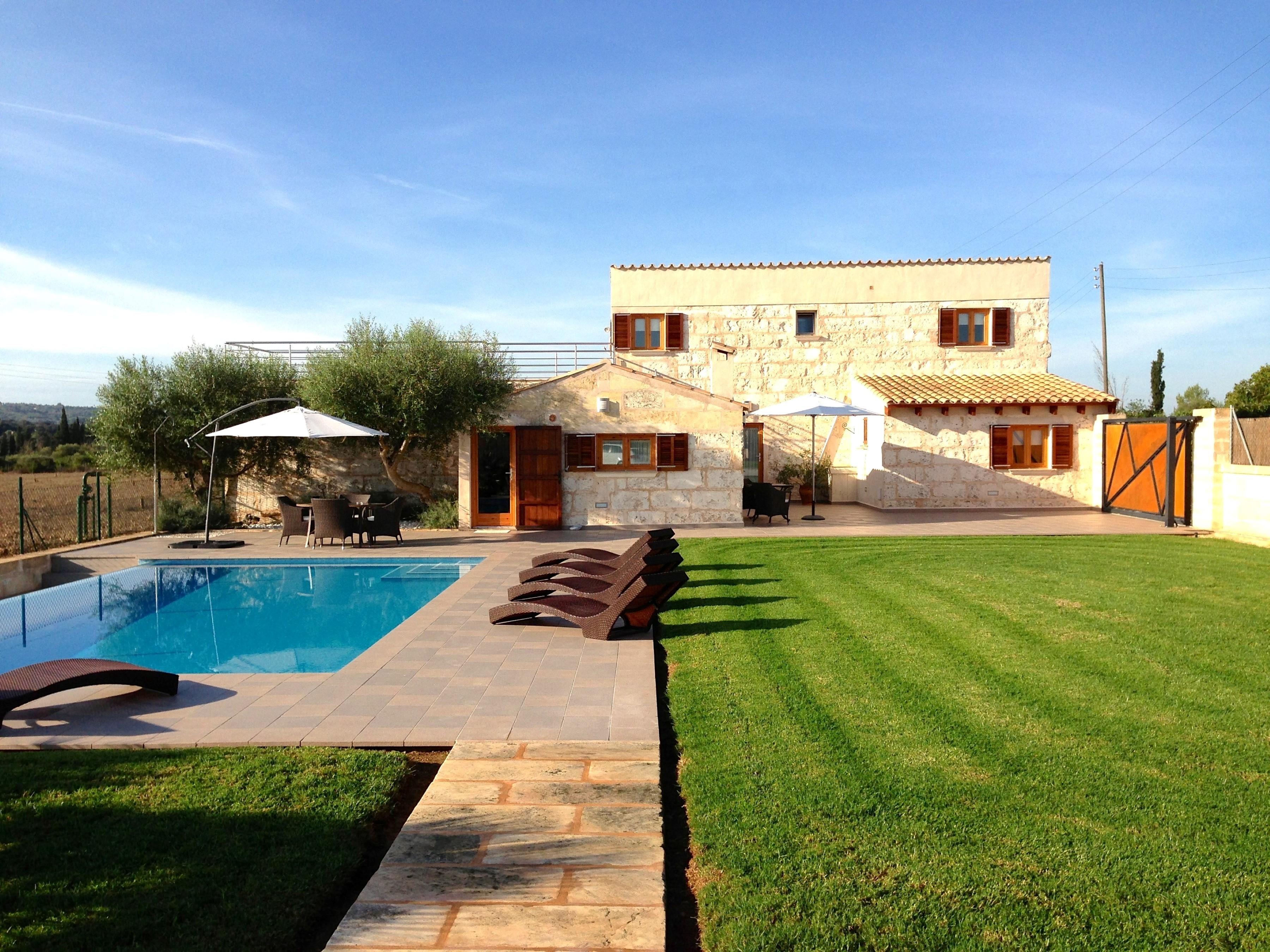 Property Image 1 - VINAGRELLA - Villa with private pool in Llubi. Free WiFi