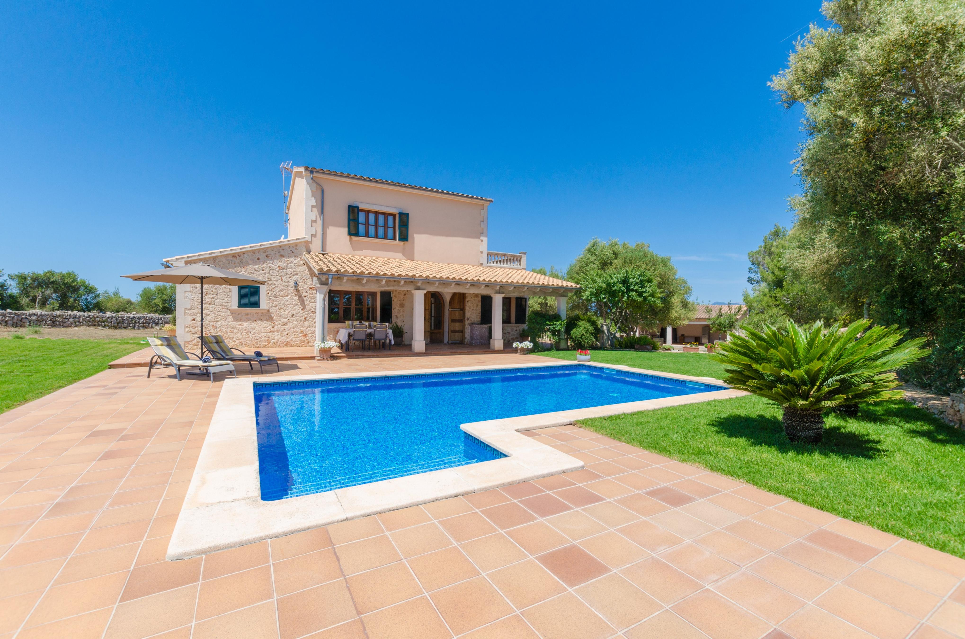 Property Image 1 - ES VEDAT - Villa with private pool in Lloret De Vistalegre. Free WiFi