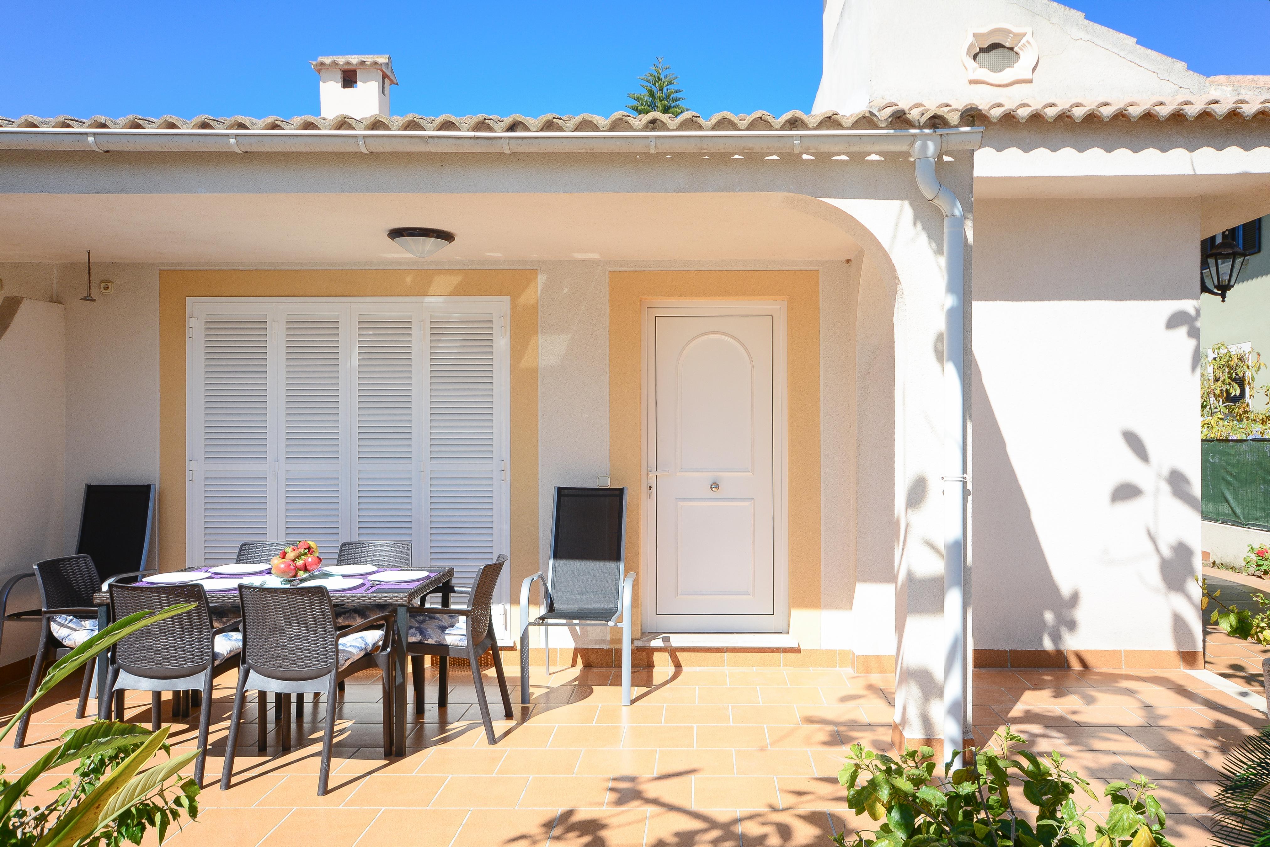 Property Image 1 - PINYA - Chalet with private garden in PORT D’ALCUDIA. Free WiFi