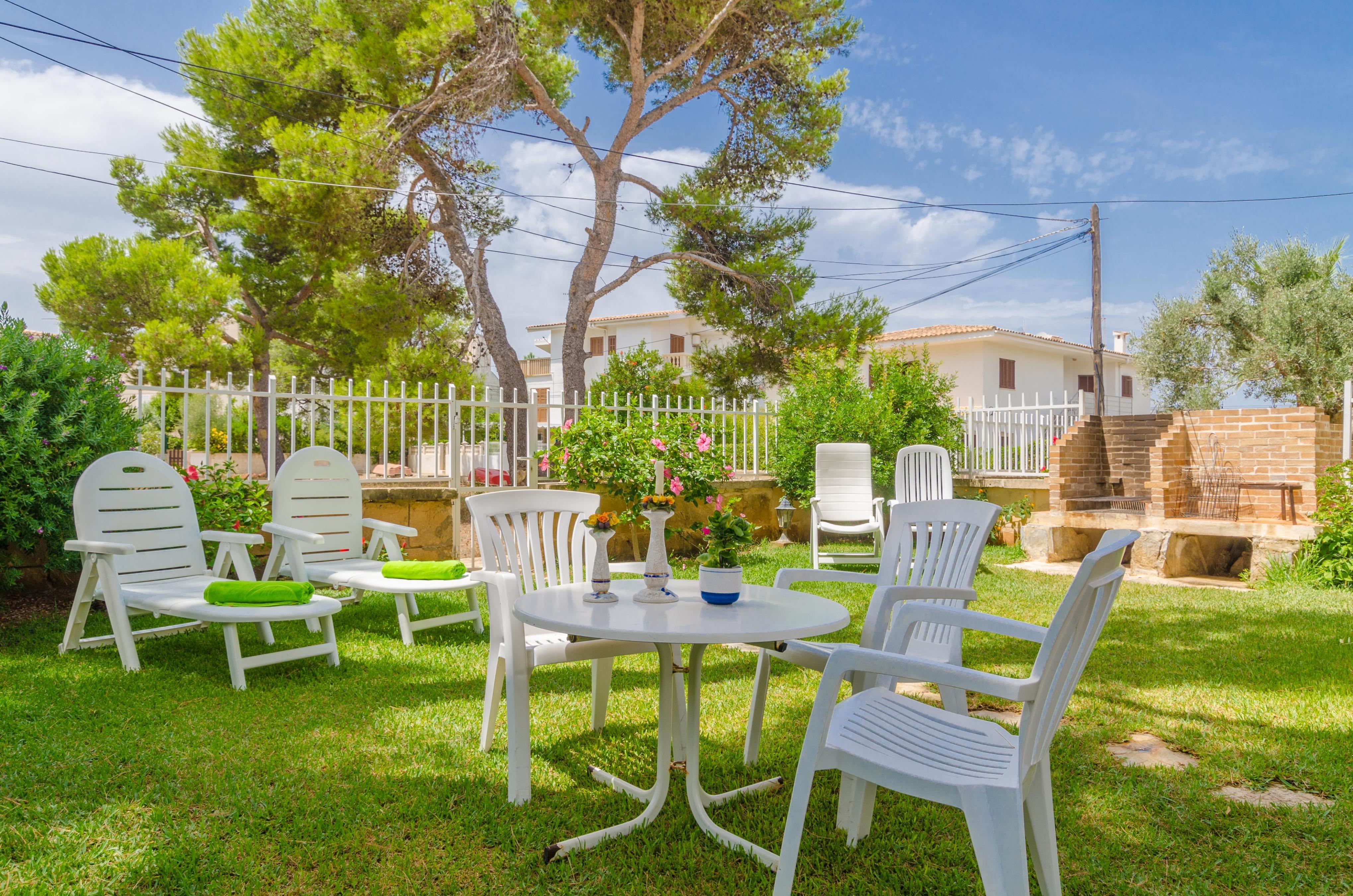 Property Image 2 - RISSAGA - Chalet with private garden in Es Barcarés (Alcúdia). Free WiFi