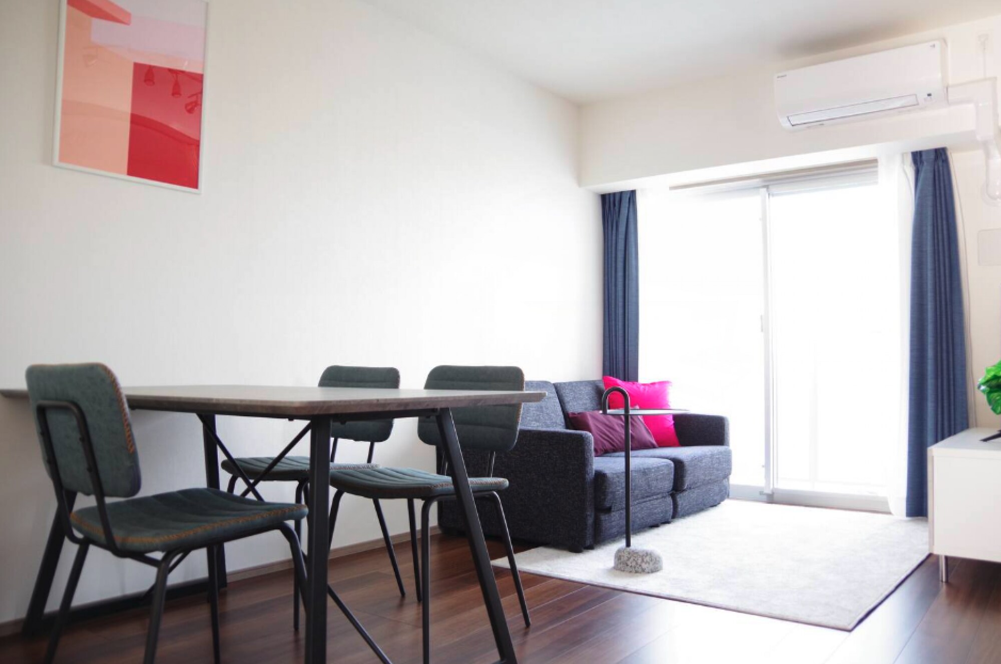 Property Image 2 - Neat Welcoming Apartment near station