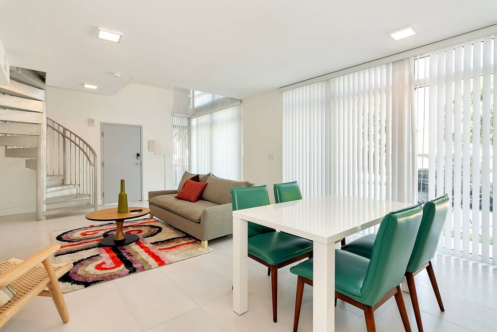 Property Image 2 - Grove 27 | Coconut Grove | Free parking | 1 Bed 1.5 Bath