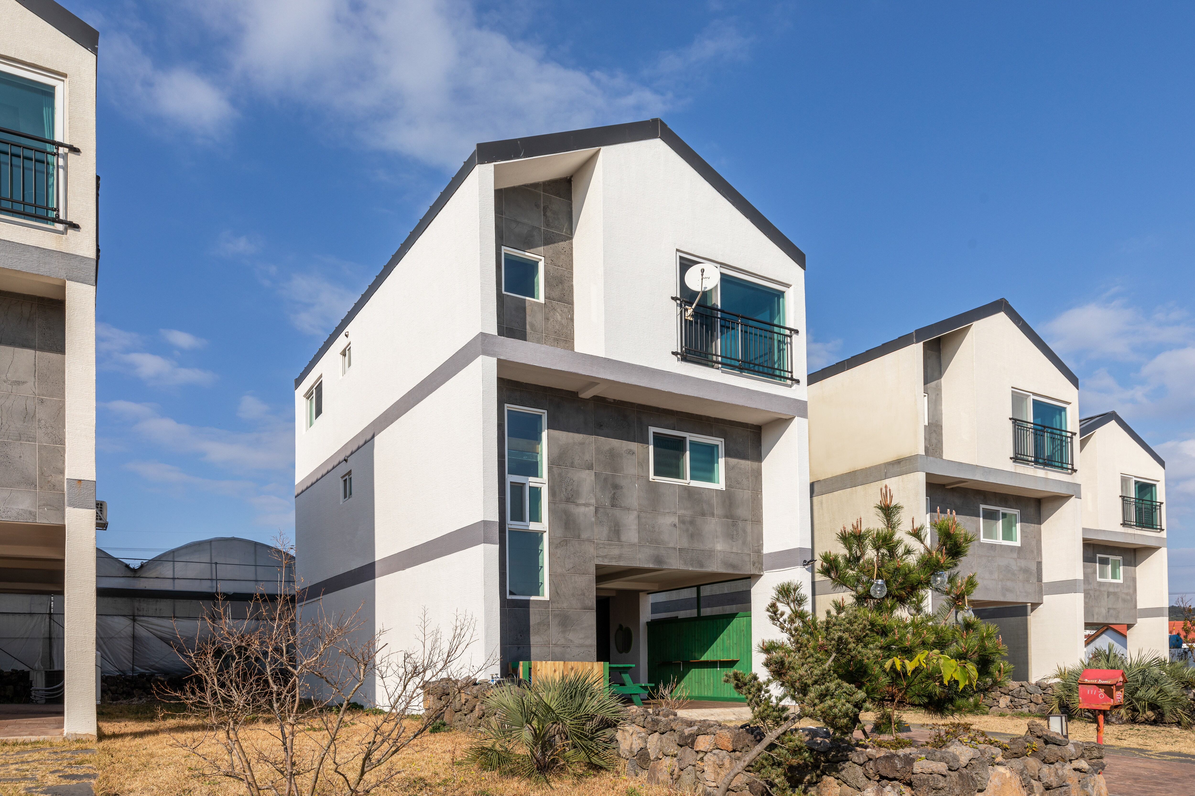 Property Image 1 - private house in Jeju 2