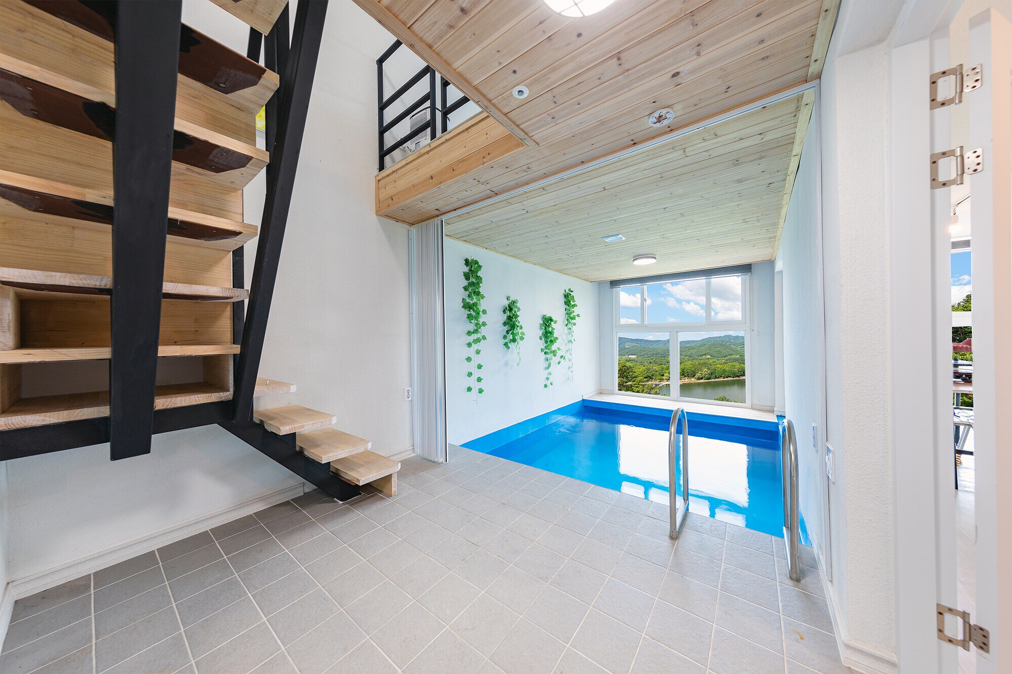 Property Image 2 - Romantic Duplex pool villa overlooking Nami island 301