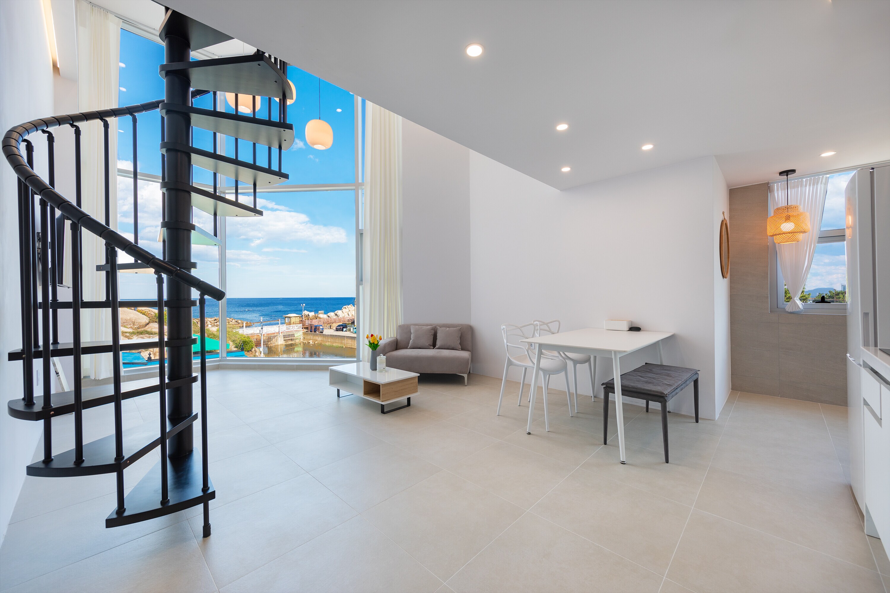 Property Image 1 - Charming Duplex with Spa and Rooftop Pool 3 ( With Ocean View)