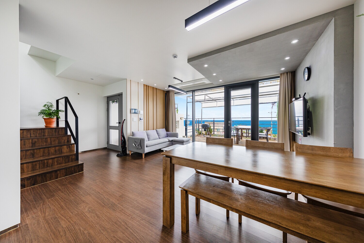 Property Image 2 - Gorgeous Private Villa with Ocean View 2