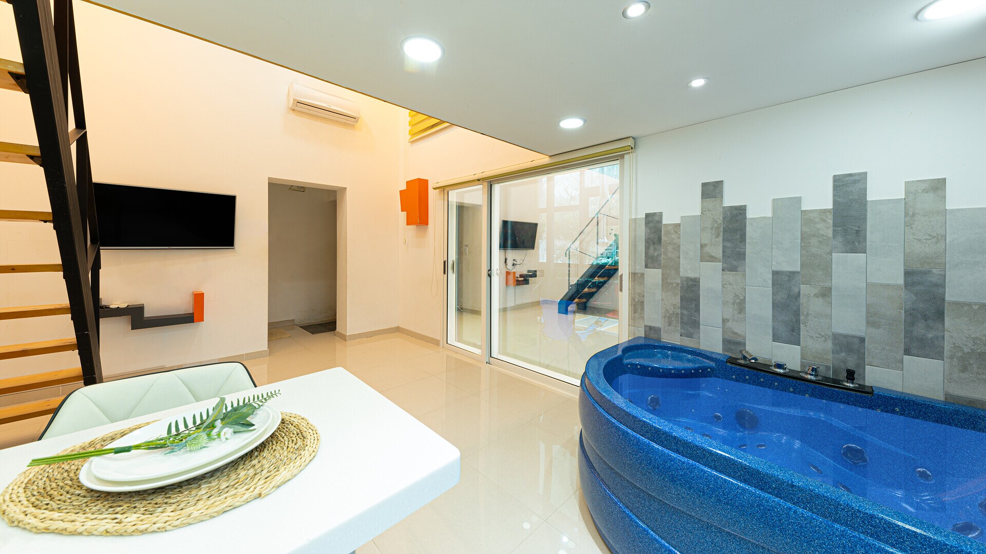 Property Image 2 - Lovely modern house best for romantic retreats 101