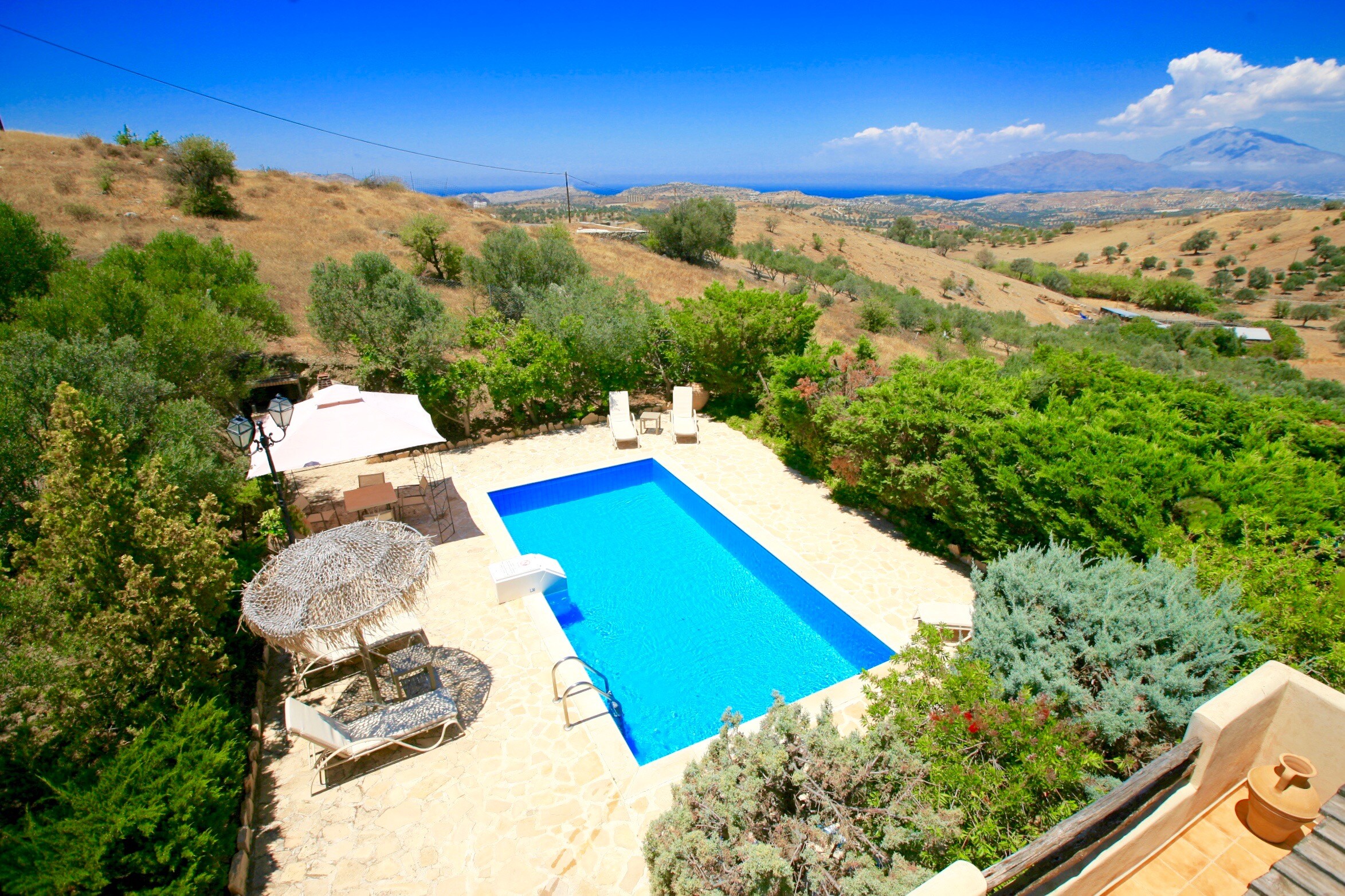Property Image 2 - Magical Villa Surrounded by Olive Groves with Pool