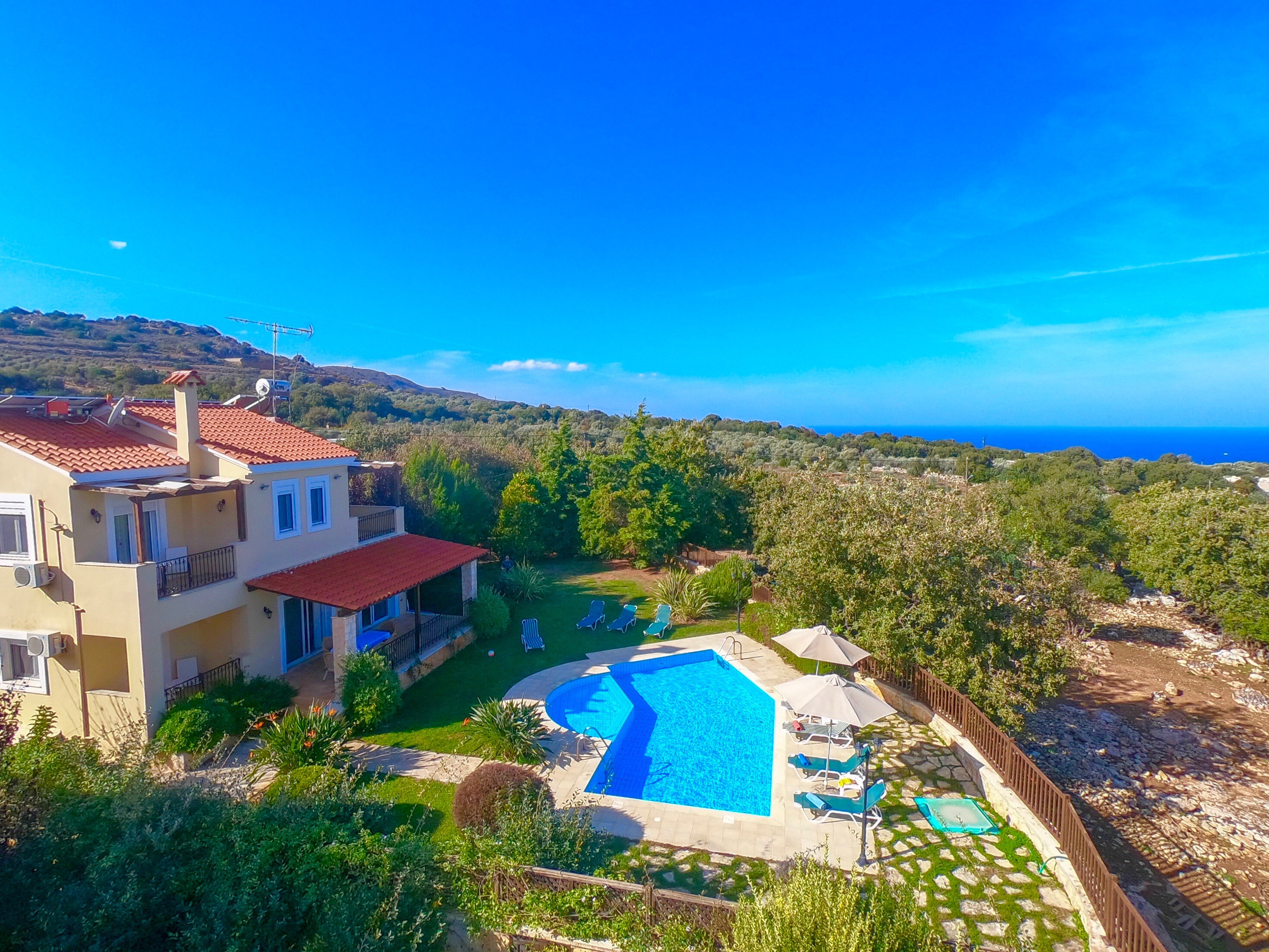 Property Image 1 - Luxurious Villa with Stunning SeaViews in Gerani