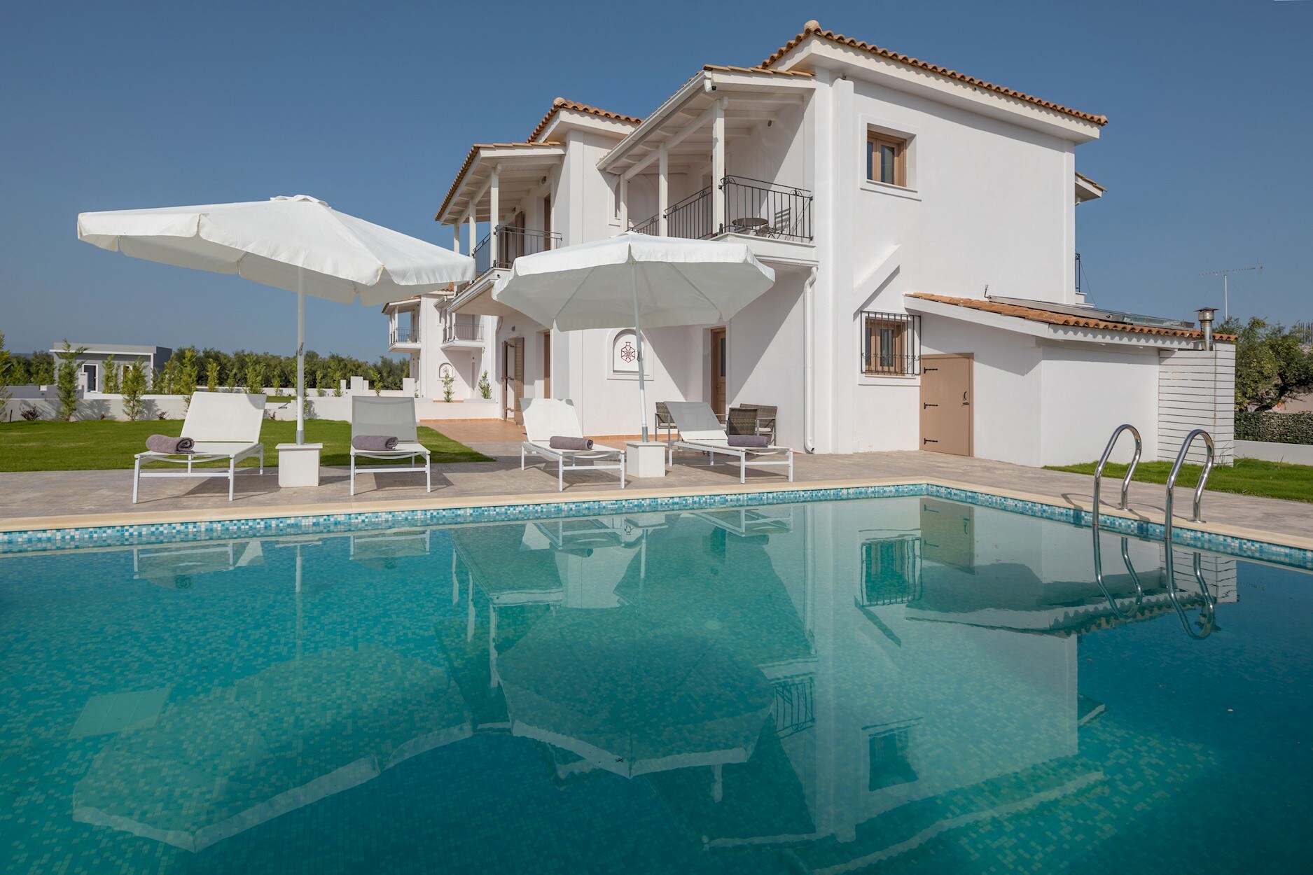 Property Image 2 - Elegant Villa with Garden, Private Pool and BBQ