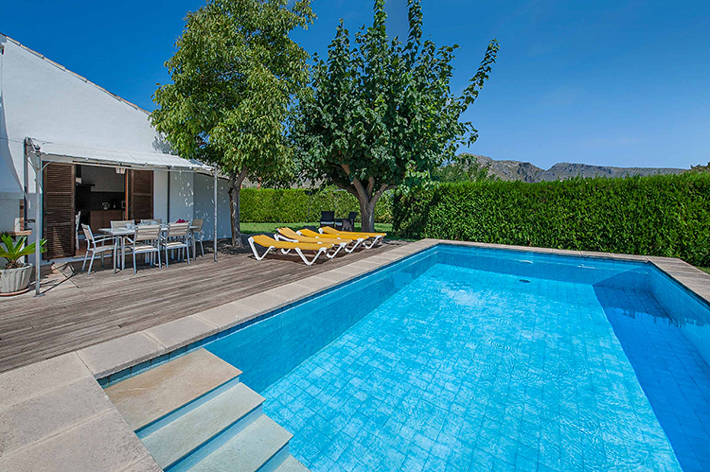 Property Image 2 - Bright Airy Villa with Pool and Garden near the Beach