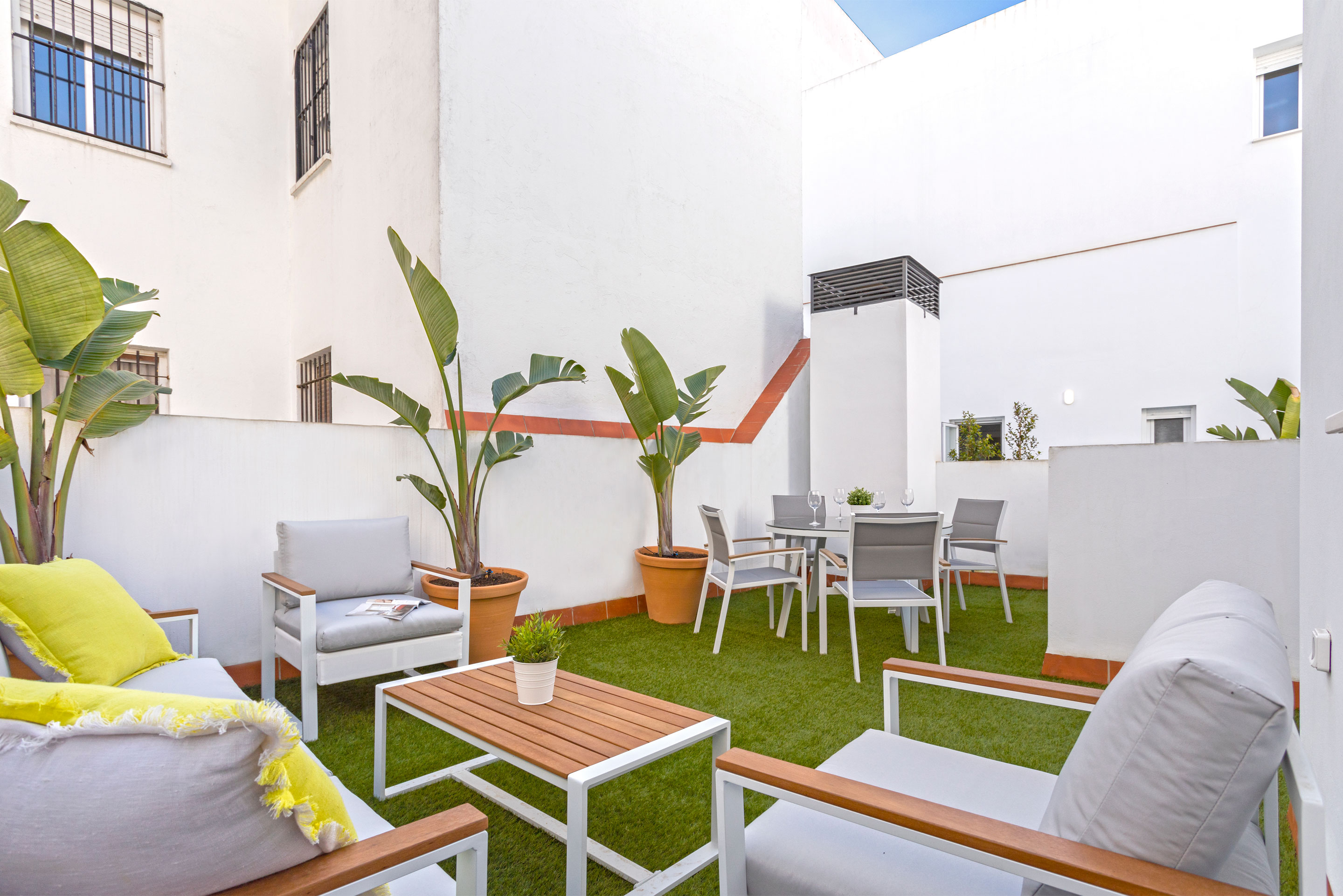 Property Image 2 - Beautiful and cozy apartment with private terrace. Recaredo XI