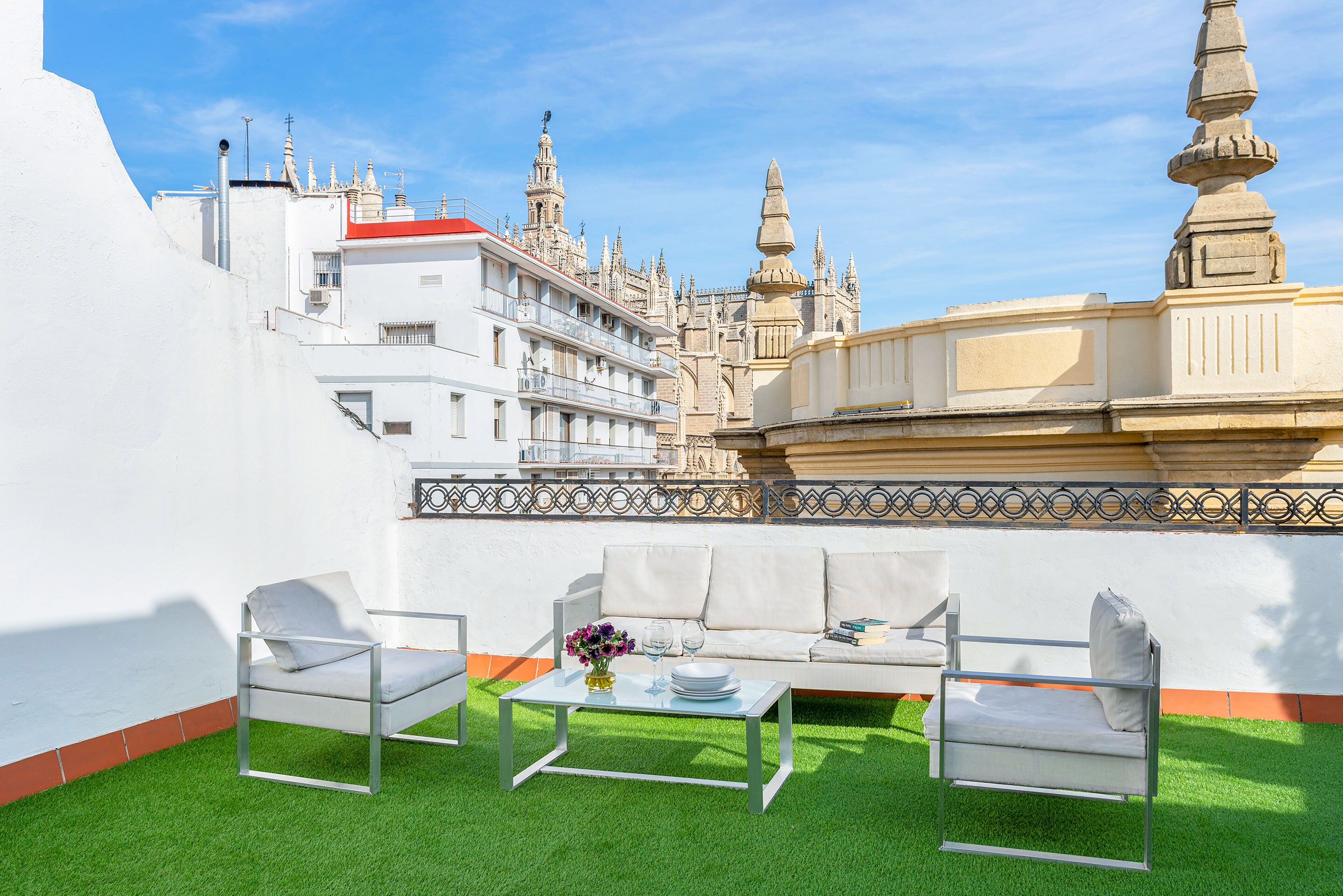 Property Image 2 - Magnificent Apartment in front of the Cathedral. Cabildo I