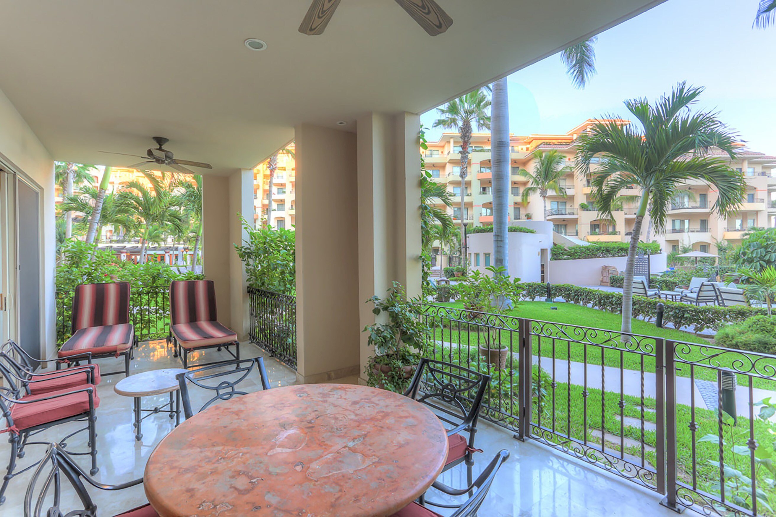 Property Image 2 - Gorgeous Views - Steps To The Pool - Oceanfront - Luxuriously Decorated - 3104