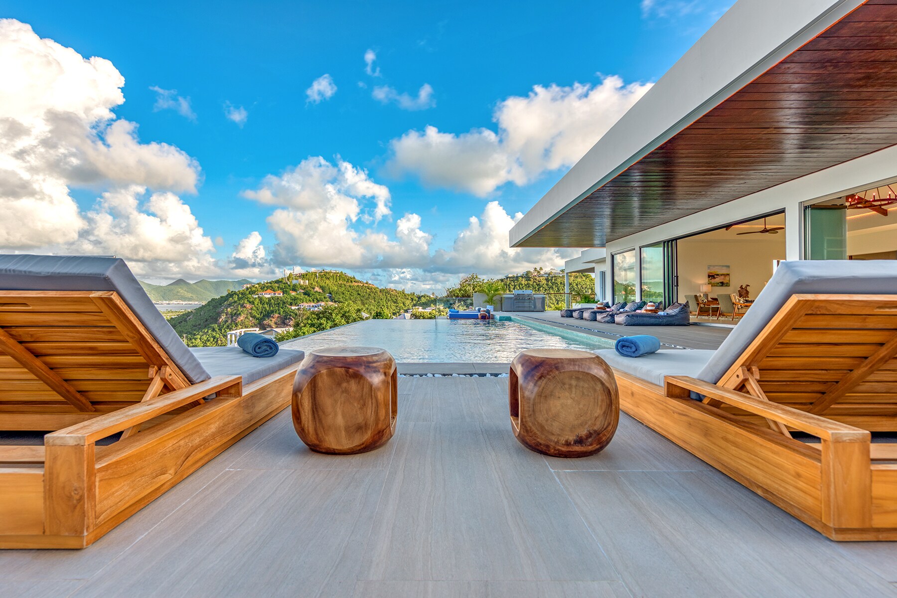 Property Image 2 - Exotic Elegant Villa with Spacious Terrace on St Maarten