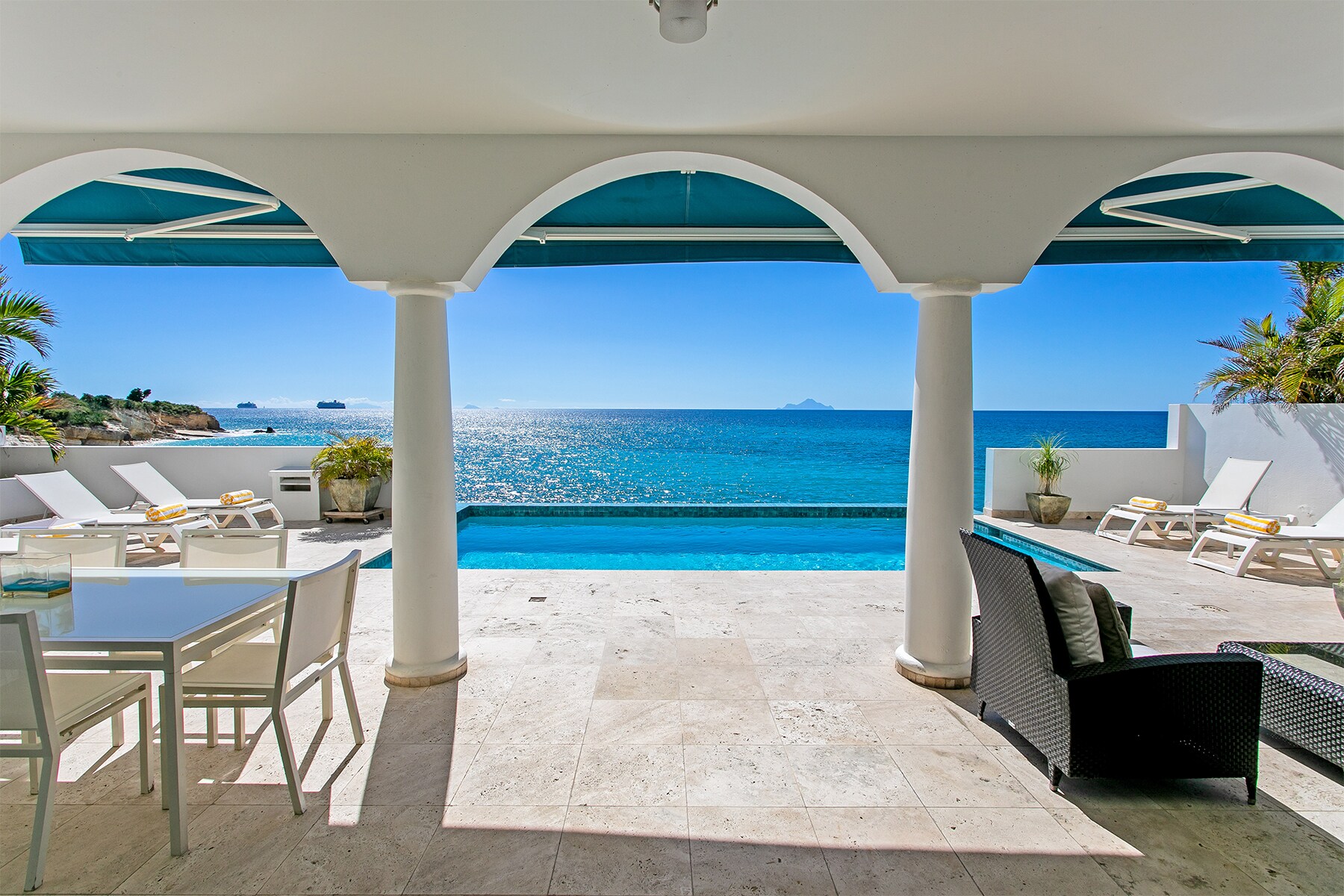Property Image 1 - Exceptional Caribbean Style Villa on Cupecoy Beach