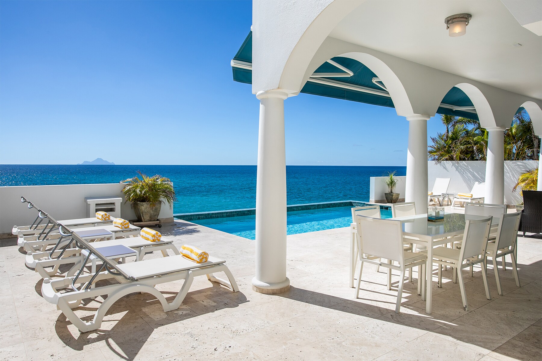 Property Image 2 - Exceptional Caribbean Style Villa on Cupecoy Beach