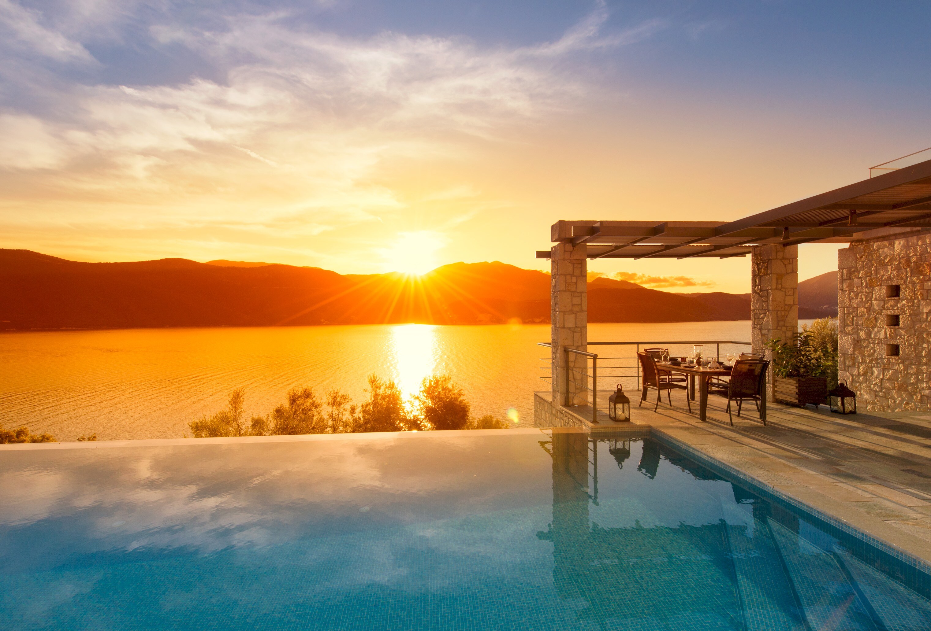 Property Image 2 - Villa Saffron - stunning contemporary 3 bedroom villa with amazing views