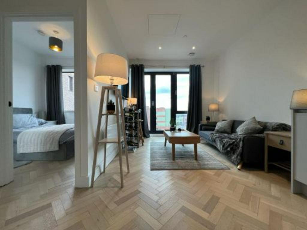 Property Image 1 - STYLISH 1 BED & PARKING-IDEAL FOR CORPORATE STAYS