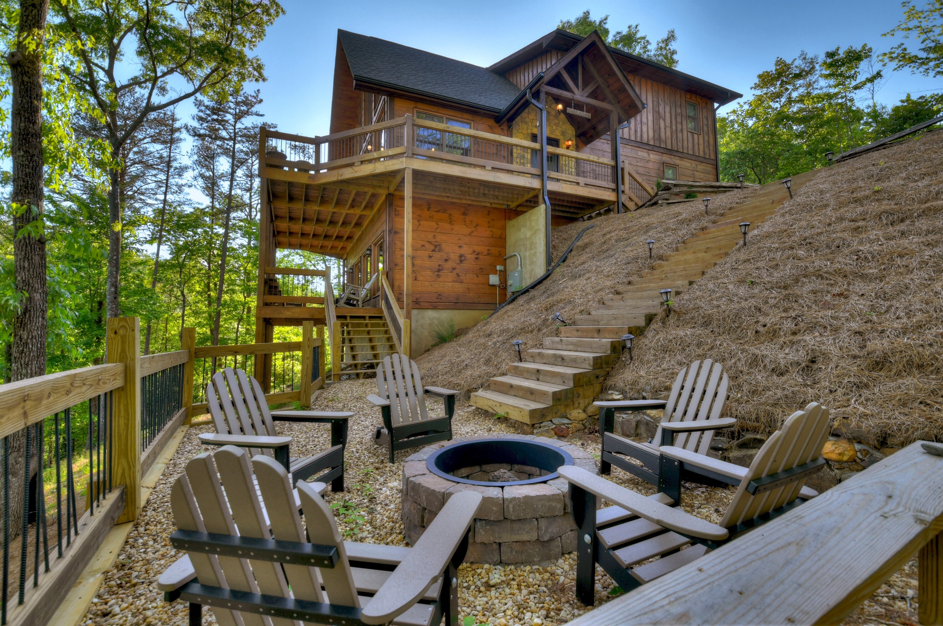 Property Image 1 - Seven’s Heaven Cabin w/ Stunning 5★ View & Hot Tub