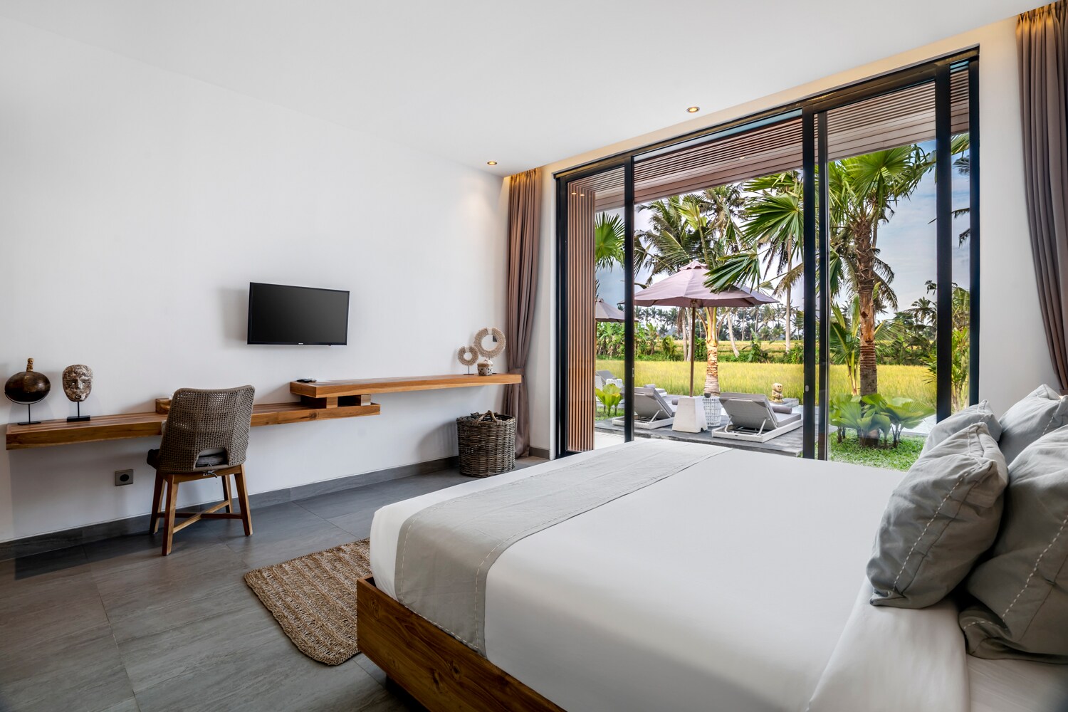 Amazing 5 Bedroom Dream Villa w Pool & Ricefields View  