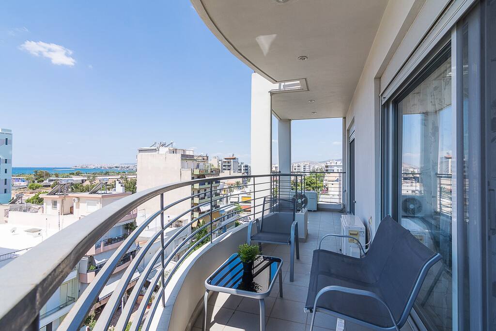 Property Image 1 - Excellent Contemporary Apartment with Spacious Balcony