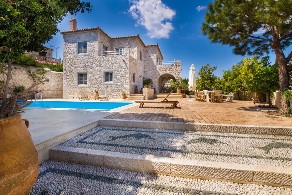 Property Image 2 - Incredible Traditional Villa with Splendid Pool