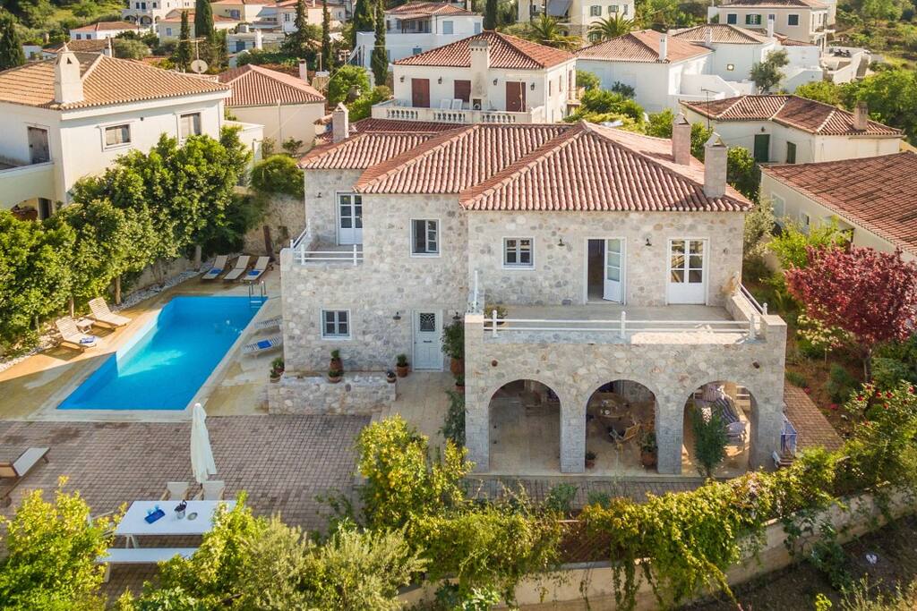 Property Image 1 - Incredible Traditional Villa with Splendid Pool