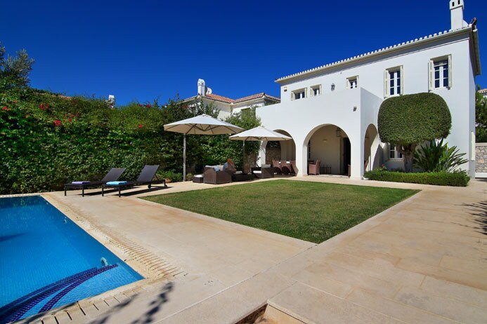 Property Image 2 - Fascinating Palatial Villa with Fenced Outdoor Areas