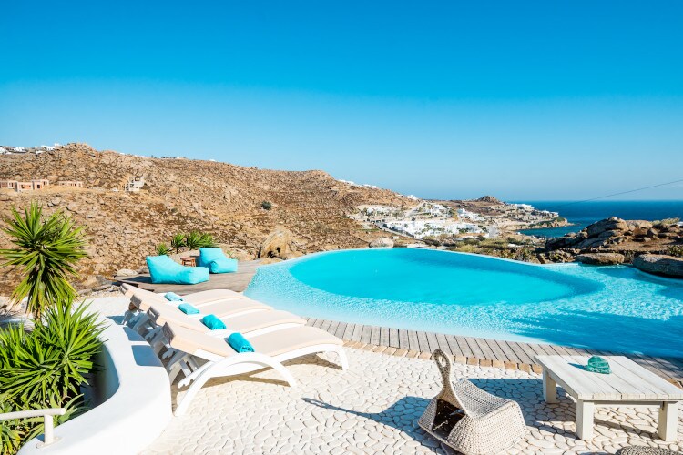 Property Image 1 - luxurious elegant property located between the most famous beaches on Mykonos island