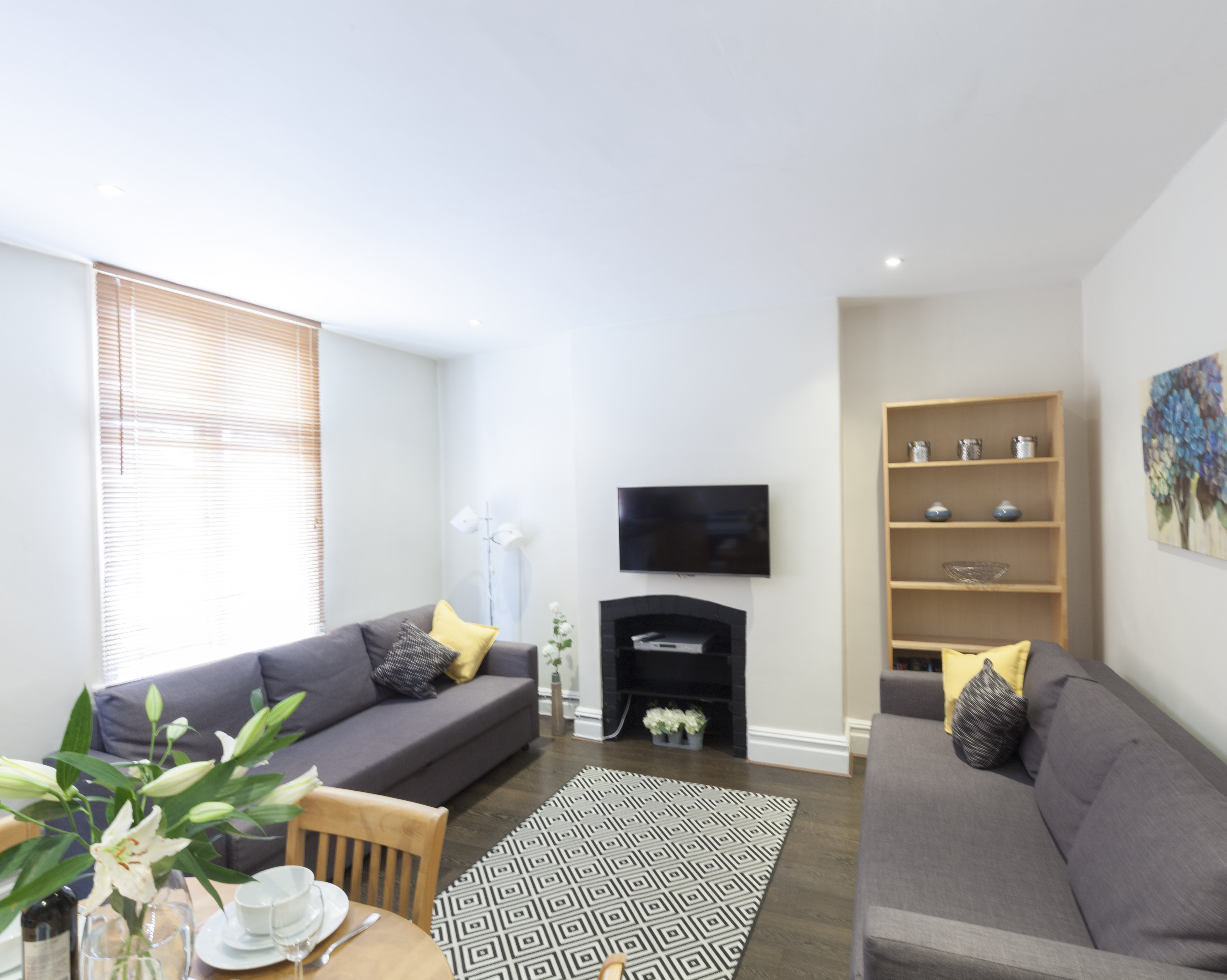 Property Image 1 - Find Tranquility at this available Cosy 2bed Apt