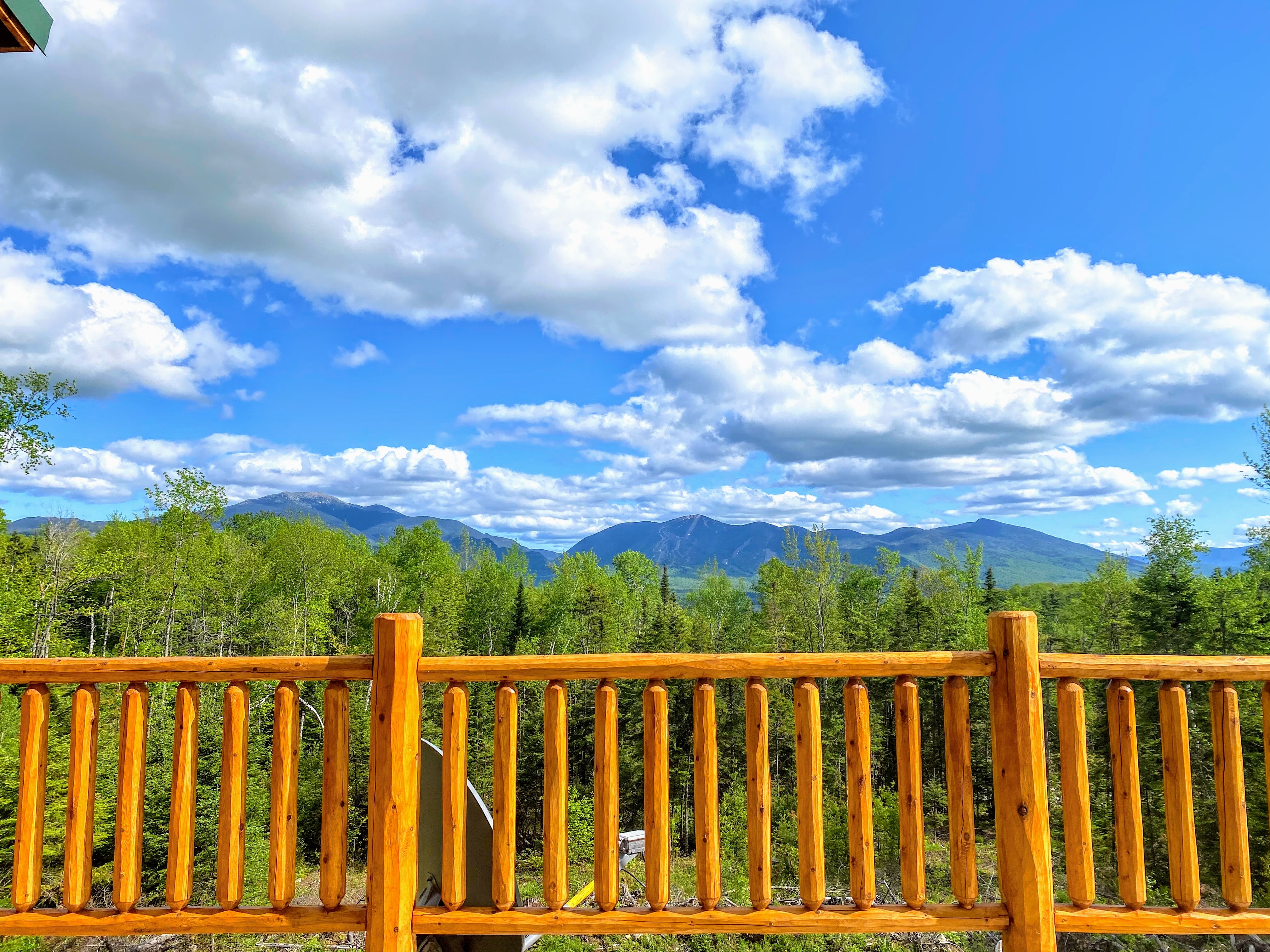 Property Image 2 - UV Log home with direct Cannon Mountain views Minutes to attractions Fireplace, Pool Table, AC