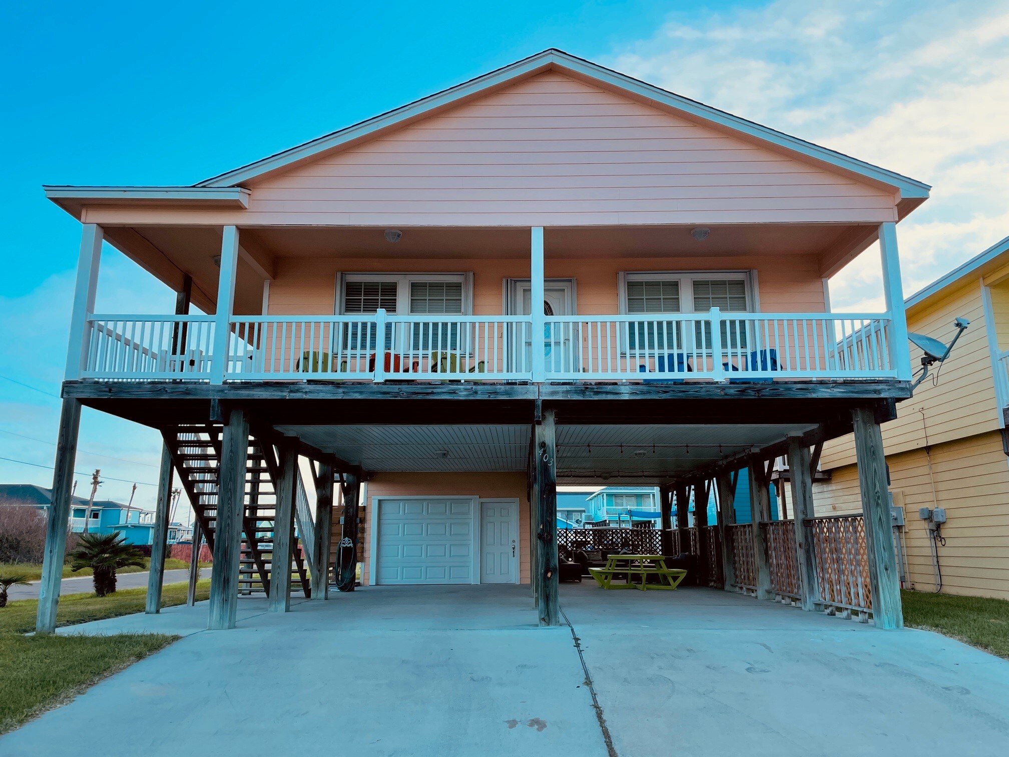 Property Image 2 - CW403: Coastal Stilt Home, Ample Parking, Shared Pool