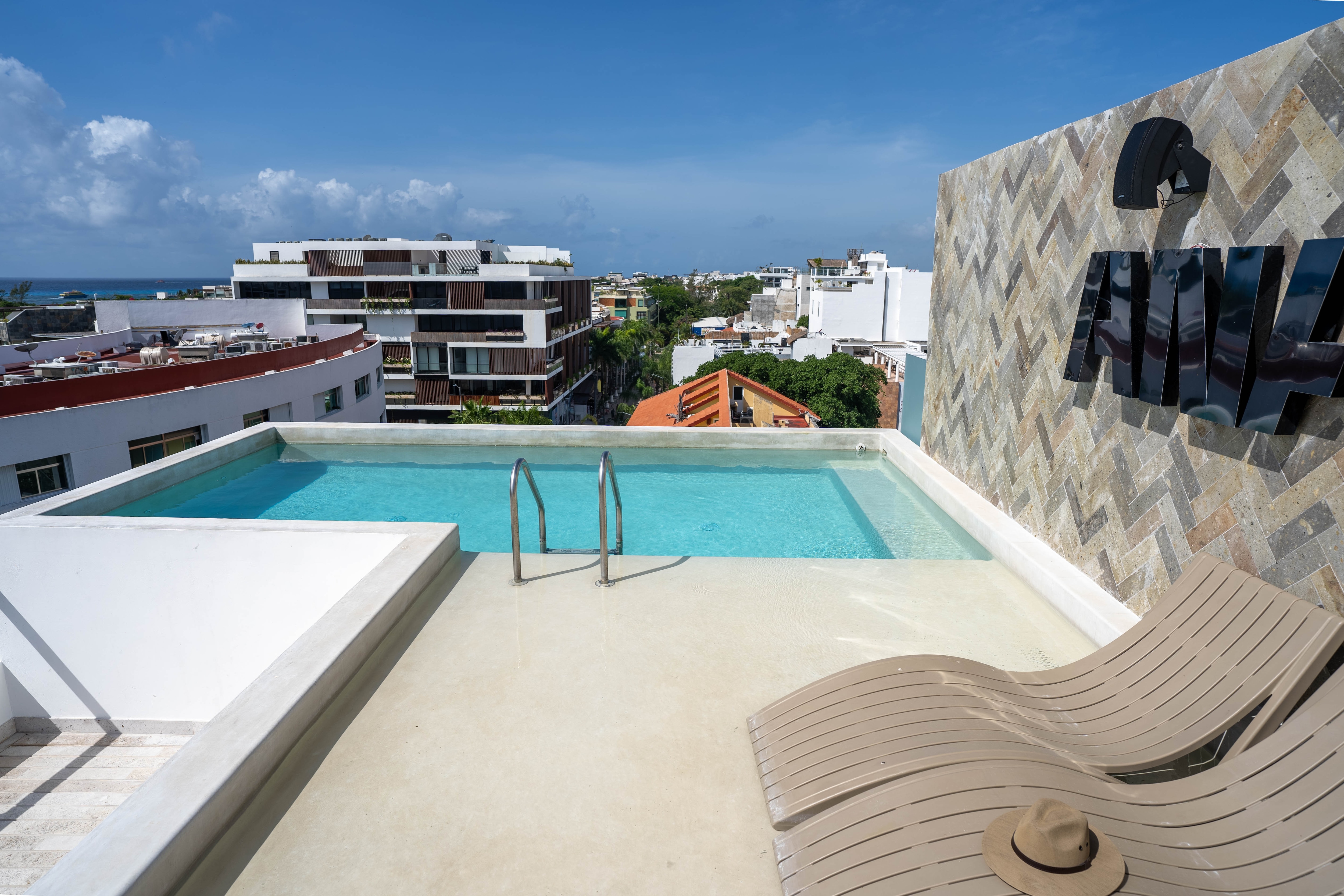 Property Image 1 - Fancy & Modern Apartment | Playa del Carmen | Rooftop Pool, Gym, Lounge Area & Sunbeds