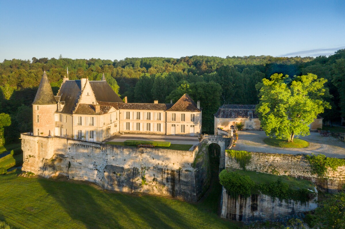 Property Image 1 - Chateau La Moinerie