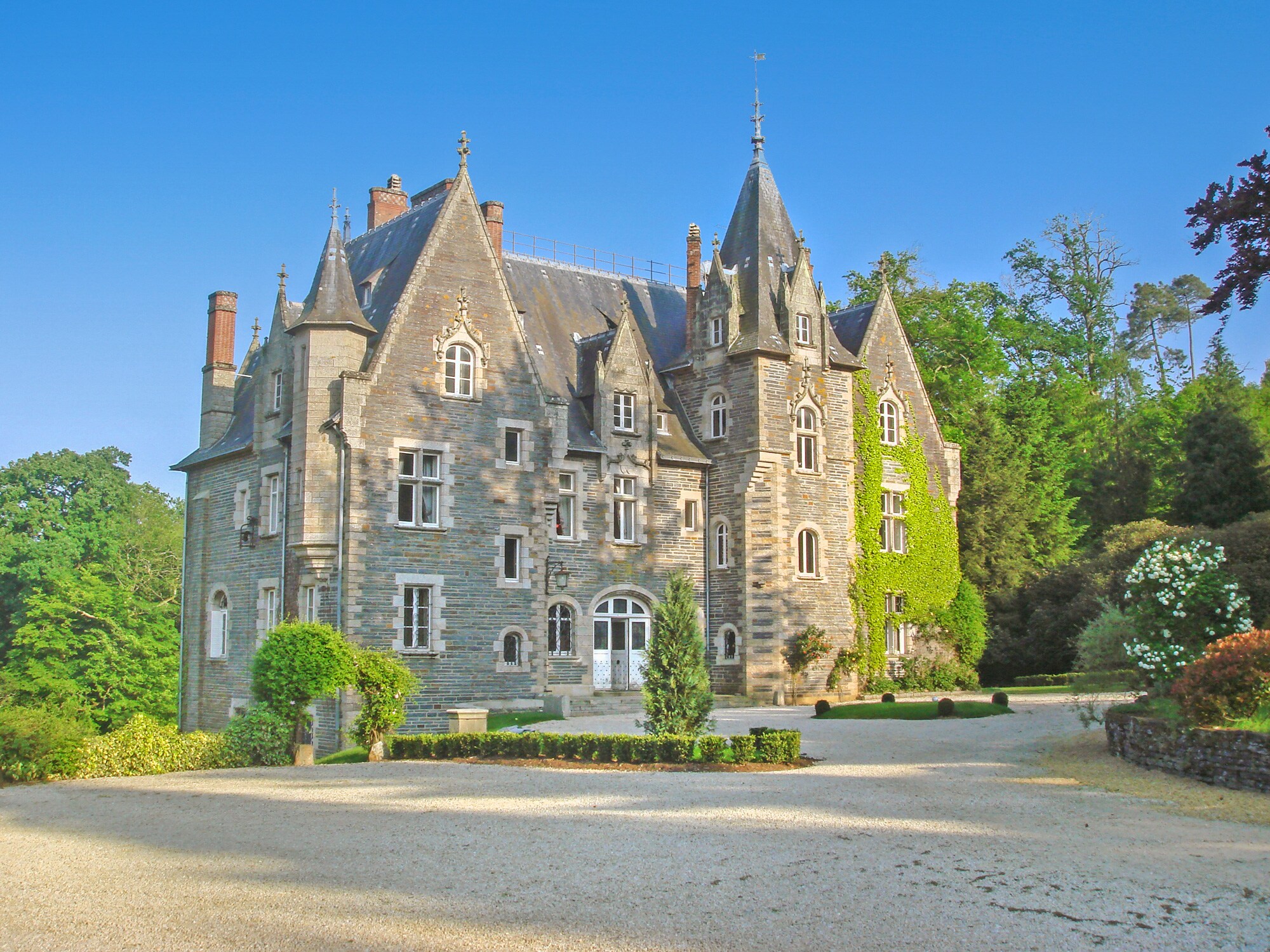 Property Image 1 - Chateau De Brabant
