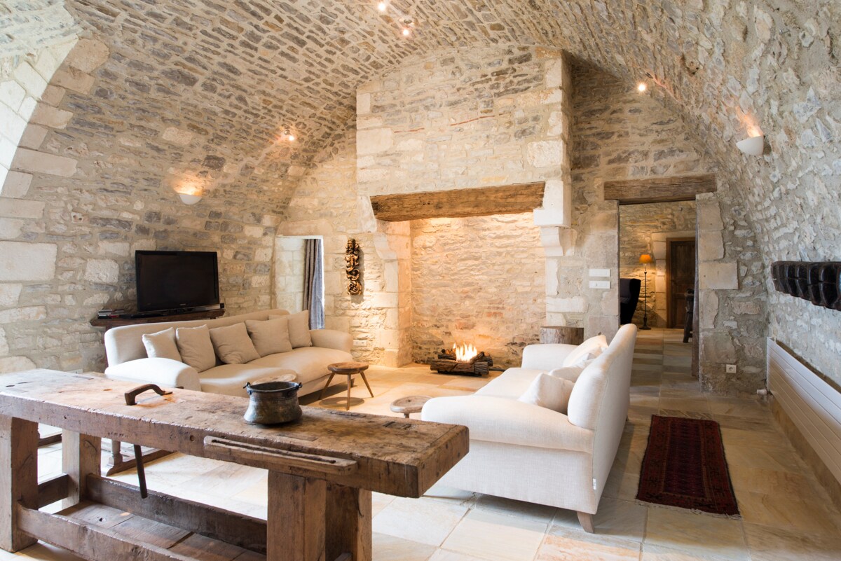 Property Image 2 - Chateau Des Siecles And Annexe