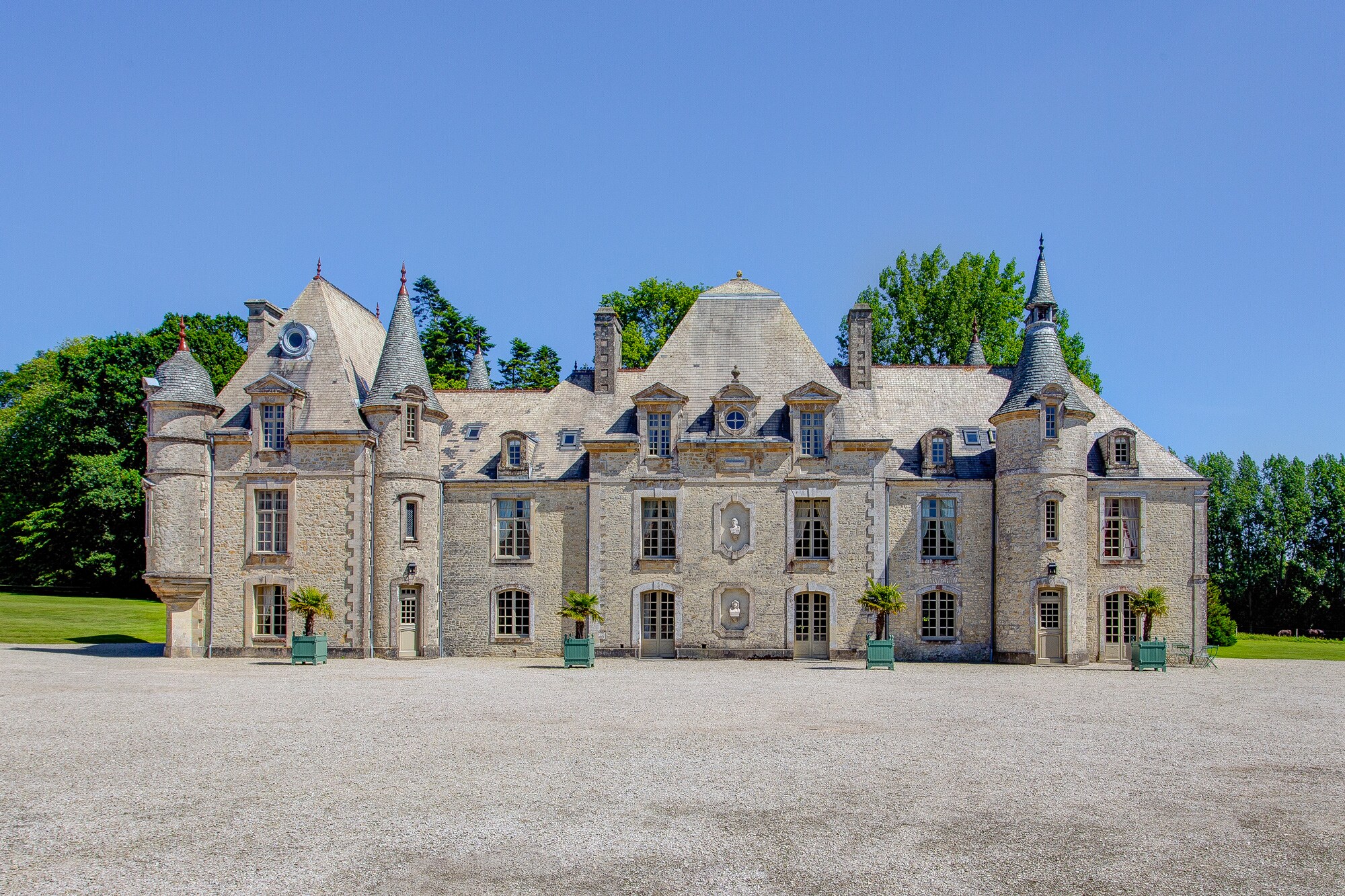 Property Image 1 - Chateau Des Reves