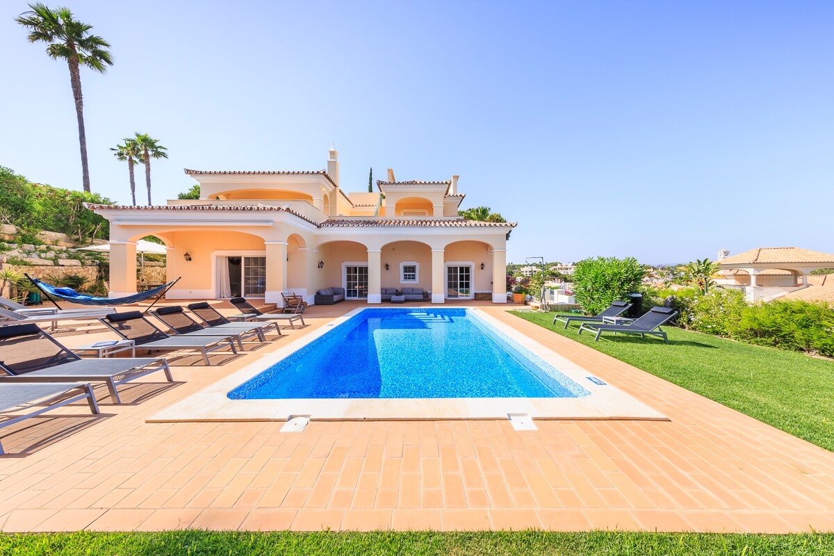 Property Image 1 - Villa Arresia