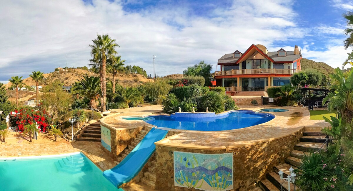 Property Image 1 - Villa Jacaranda
