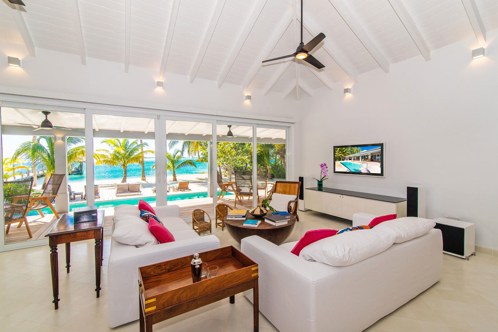 Property Image 2 - Beautifully Decorated Beach Villa with Al fresco Dining