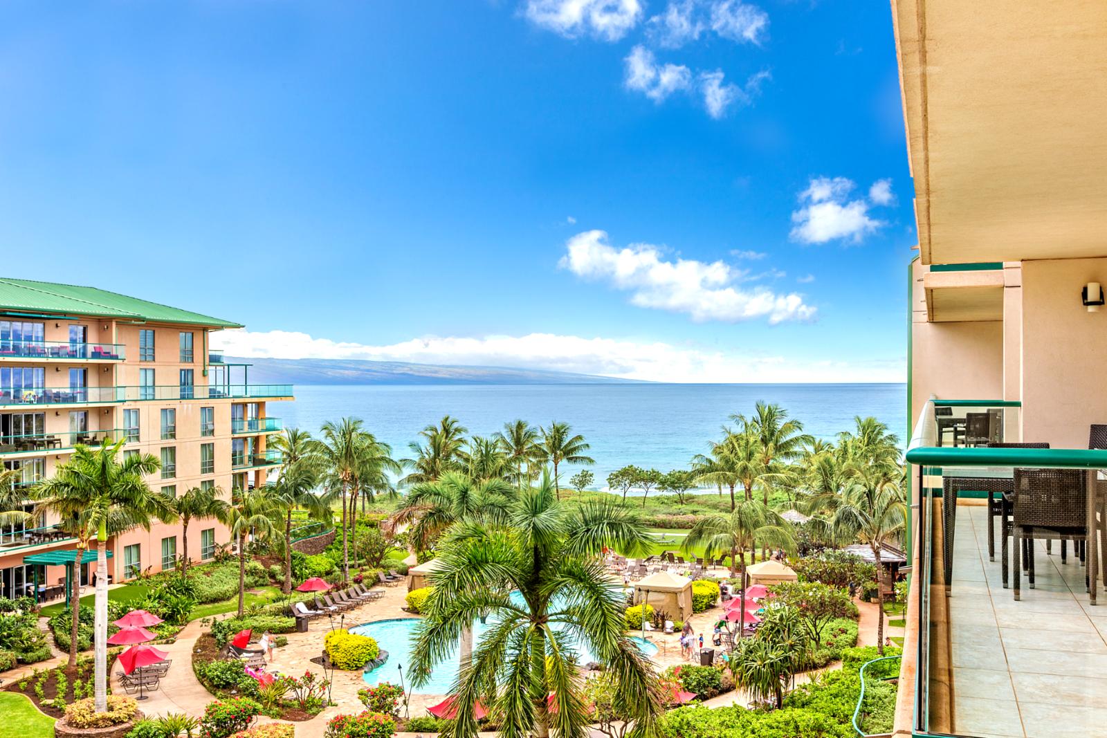 Property Image 1 - HKH-545 - Premium 2Bd/2Ba inner-courtyard with gorgeous ocean views and new 4K Smart TVs!