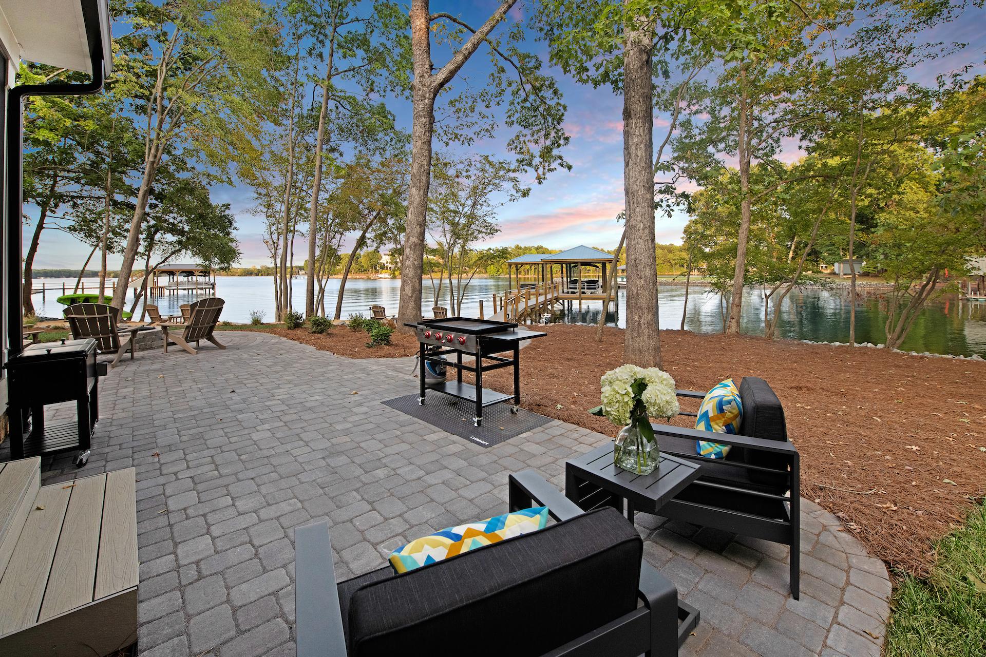 Hanesbee Escape Hanesbee Escape