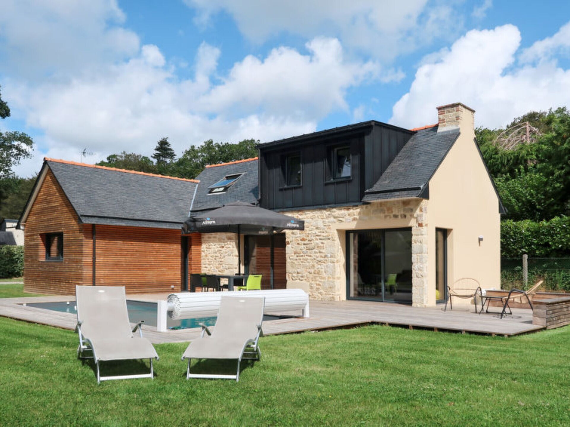 Exclusive 3 Bedroom Villa, Bretagne Villa 1058 Exclusive 3 Bedroom Villa, Bretagne Villa 1058