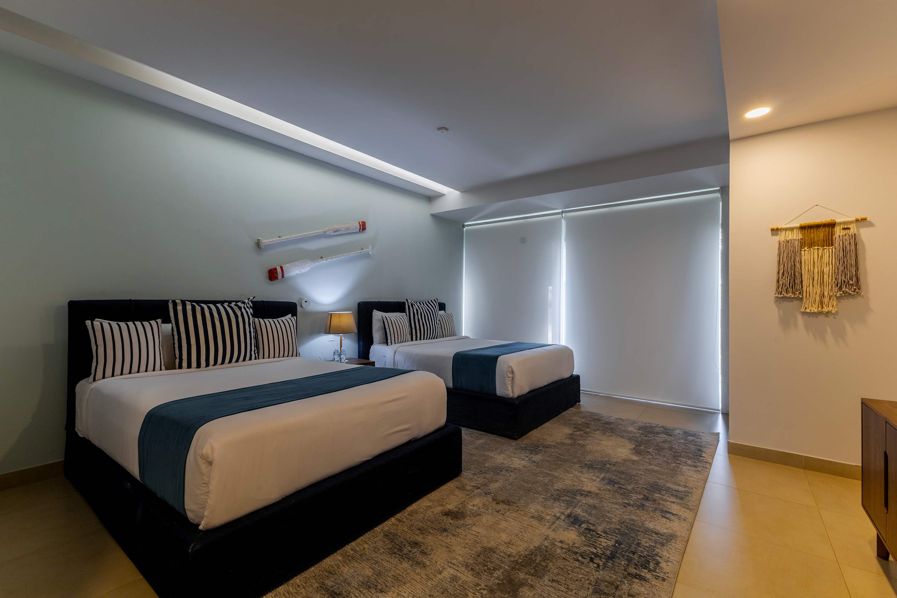 Garden House with Pool, Jacuzzi, Spa & Parking Garden House with Pool, Jacuzzi, Spa & Parking