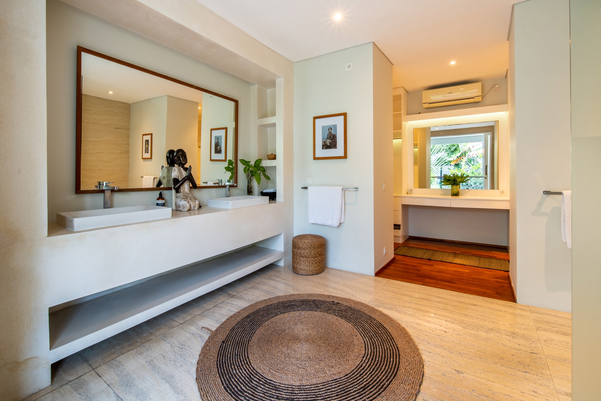 Villa Sunsara 4 : Modern 4BR Villa - 2min walk to the Beach & Finn's Villa Sunsara 4 : Modern 4BR Villa - 2min walk to the Beach & Finn's