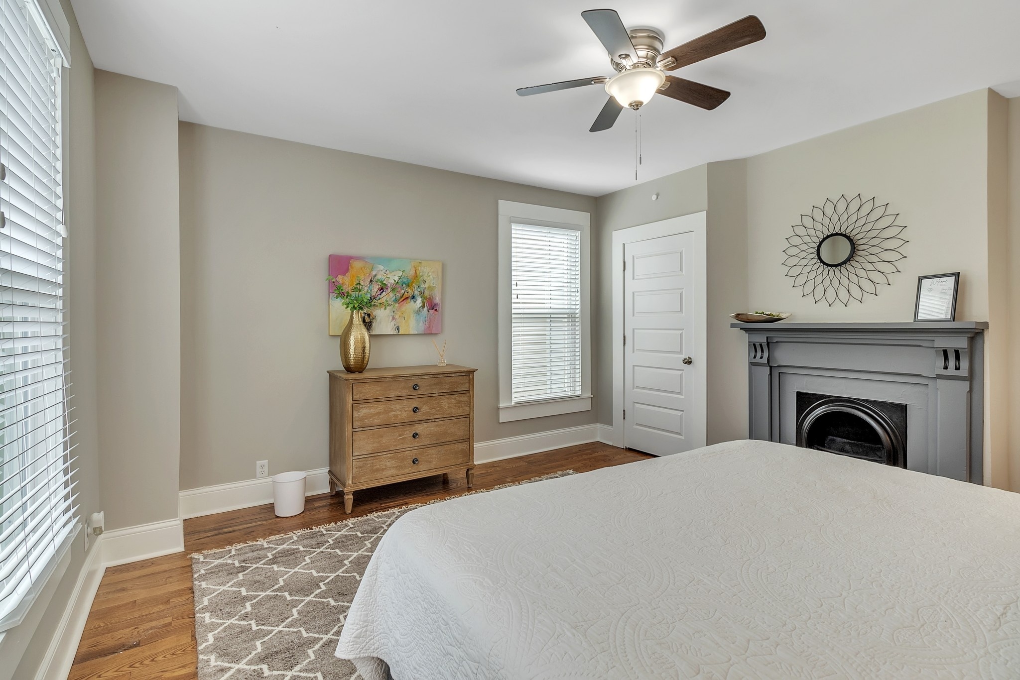 Recently Renovated Home in the Heart of Bellevue! Recently Renovated Home in the Heart of Bellevue!